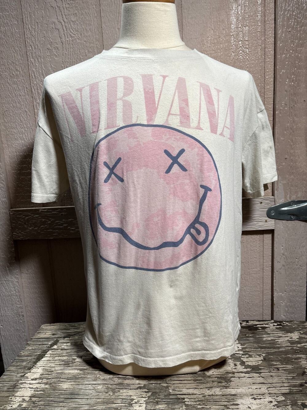 Nirvana american eagle T-Shirt Size Small rock band shirt S pink smiley face